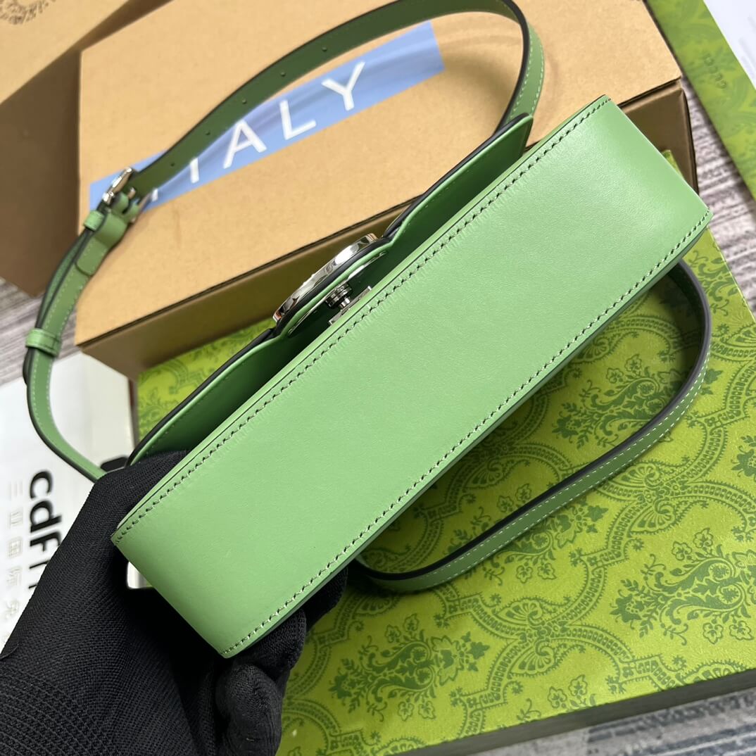 Gucci 739722 Petite Gucci cross body bags 21cm light green Leather