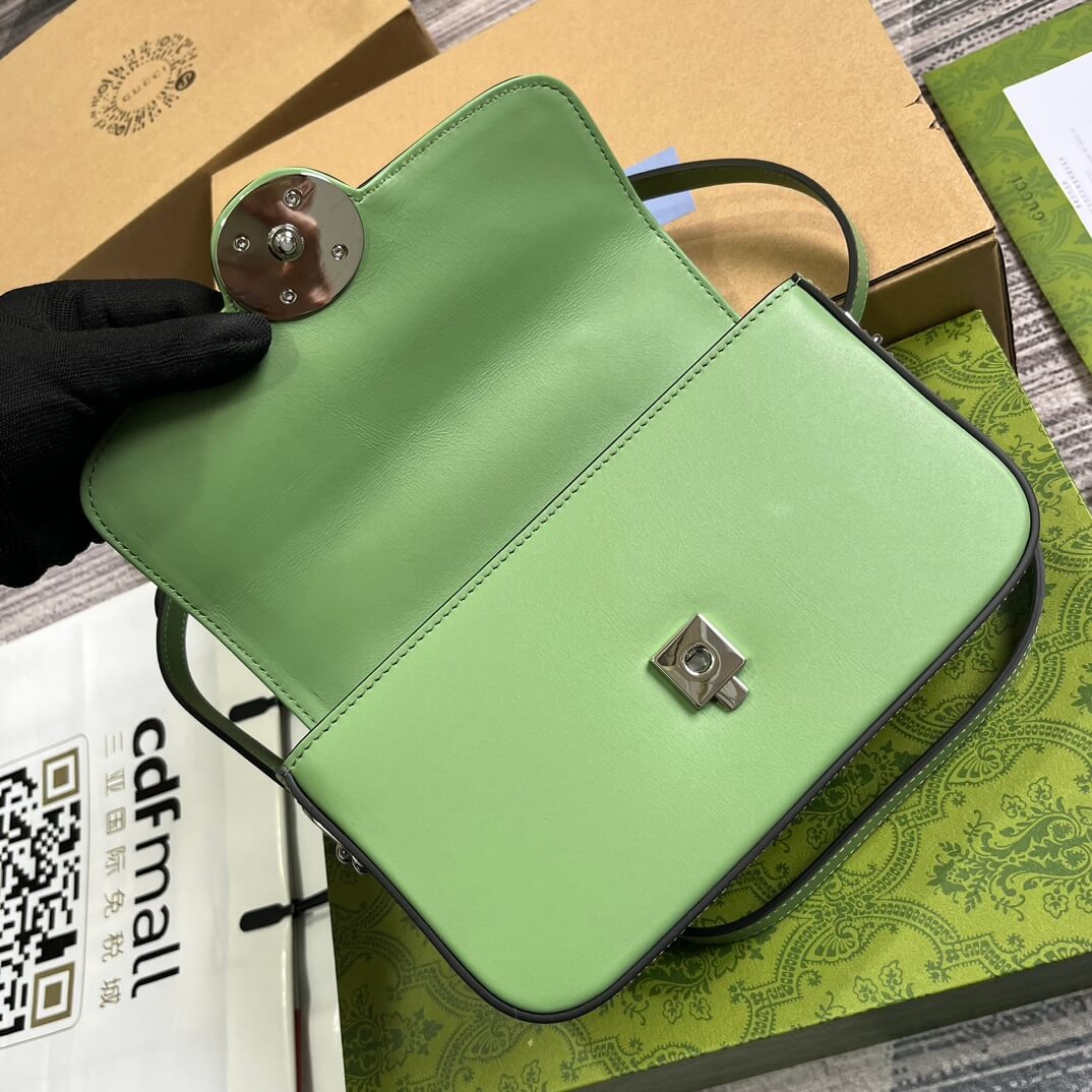 Gucci 739722 Petite Gucci cross body bags 21cm light green Leather