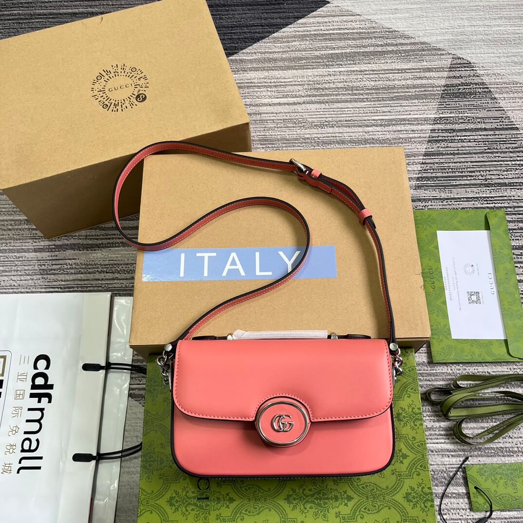 Gucci 739722 Petite Gucci cross body bags 21cm pink Leather