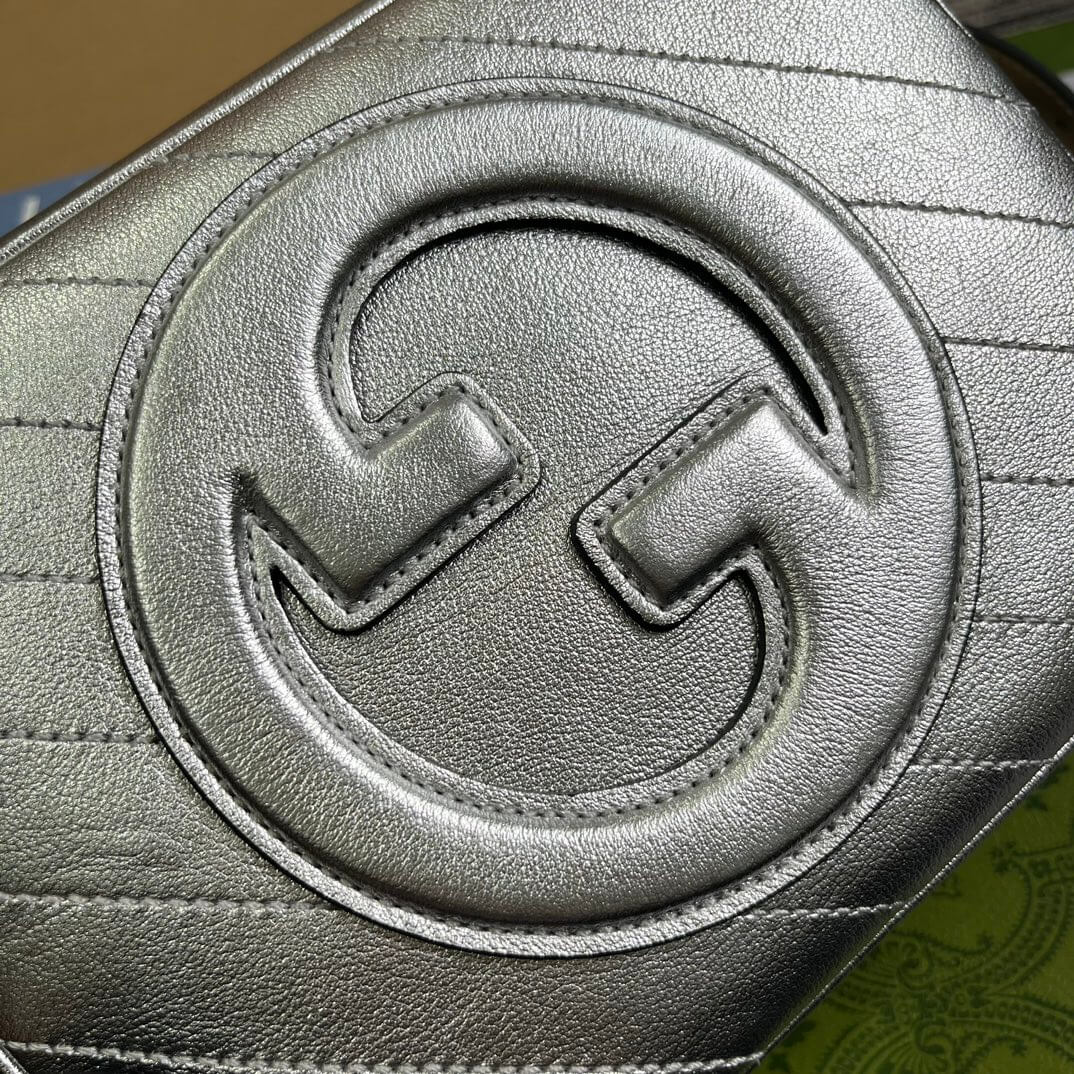 Gucci 742360 Blondie shoulder bag 21cm Silver leather Free shipping