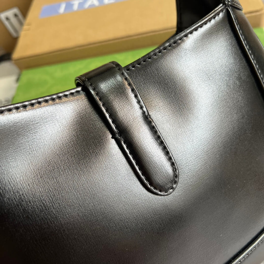 Gucci 636709 subaxillary bag 28cm black cowhide