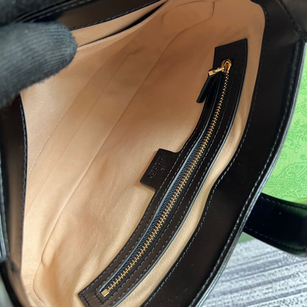 Gucci 636709 subaxillary bag 28cm black cowhide