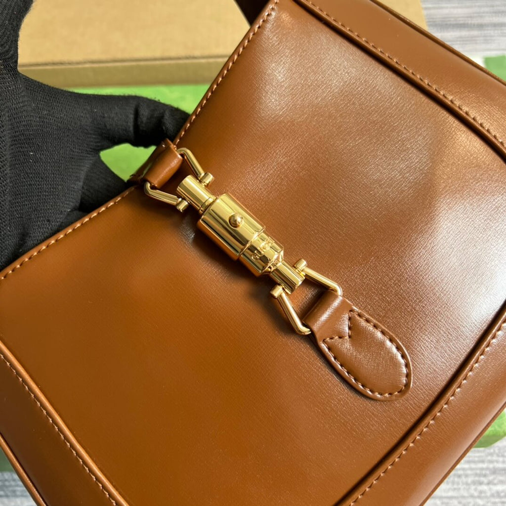Gucci636709 subaxillary bag 28cm brown cowhide