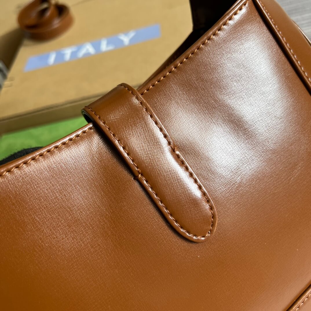 Gucci636709 subaxillary bag 28cm brown cowhide