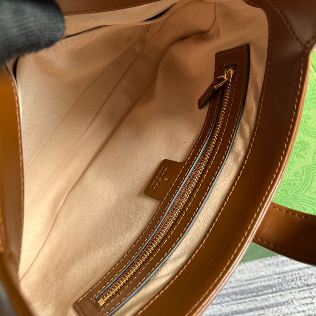 Gucci636709 subaxillary bag 28cm brown cowhide