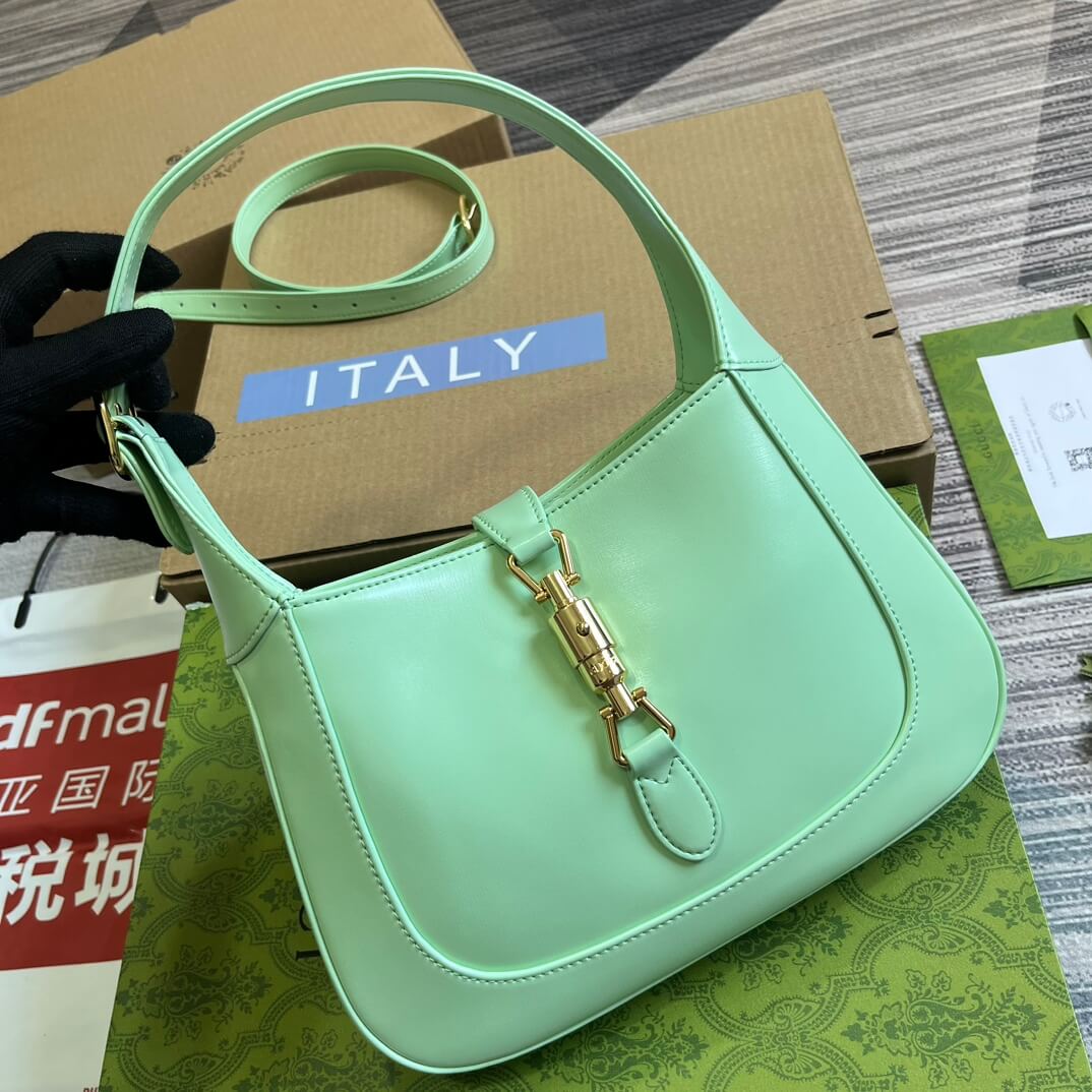 Gucci636709 subaxillary bag 28cm light green cowhide