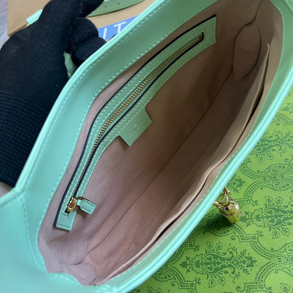 Gucci636709 subaxillary bag 28cm light green cowhide
