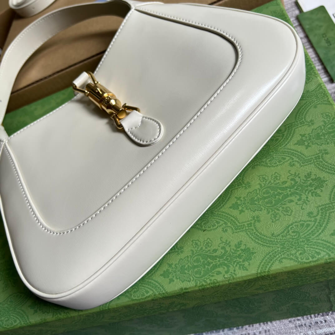 Gucci636709 subaxillary bag 28cm white cowhide