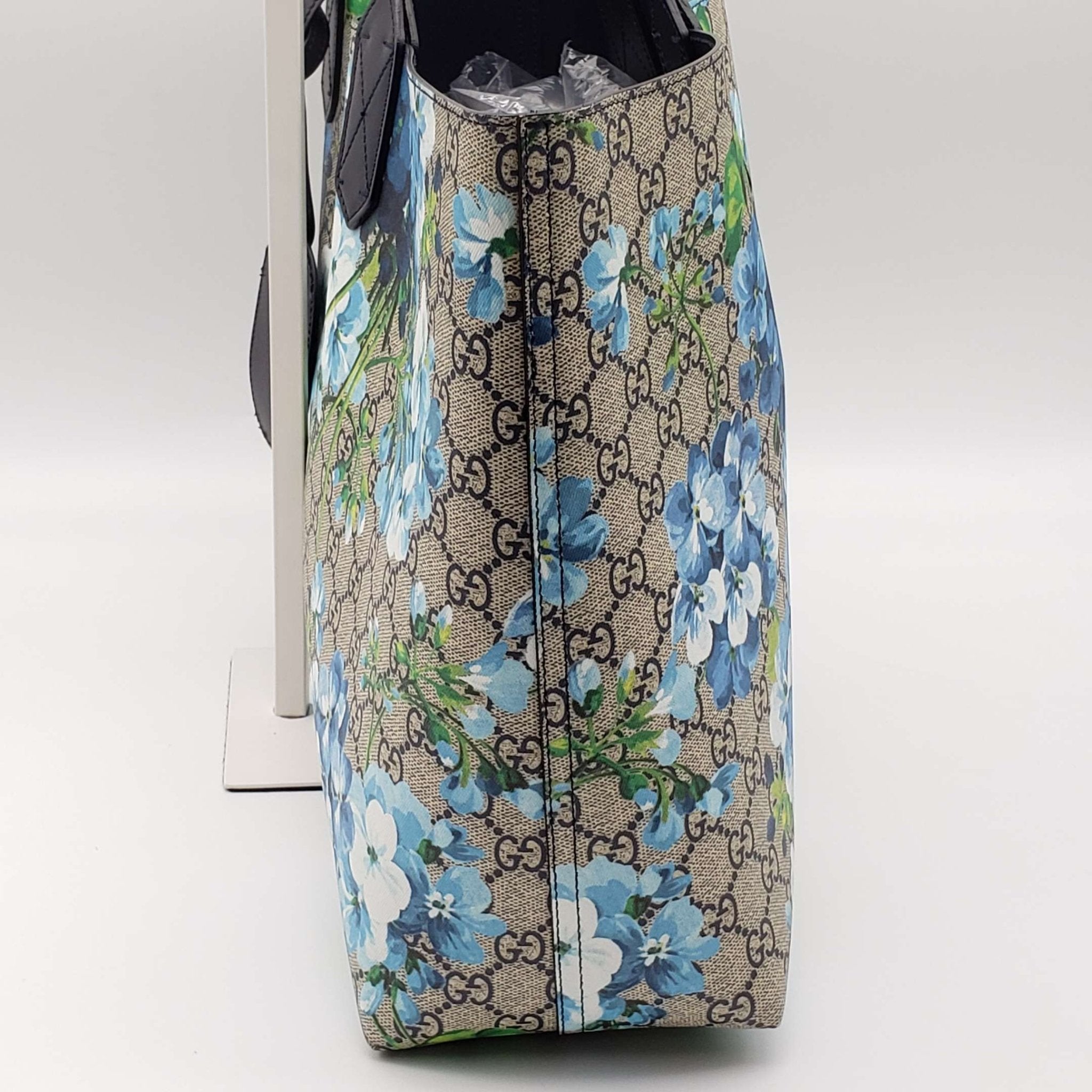 Gucci Reversible Bloom Medium Tote Blue Shoulder Bag