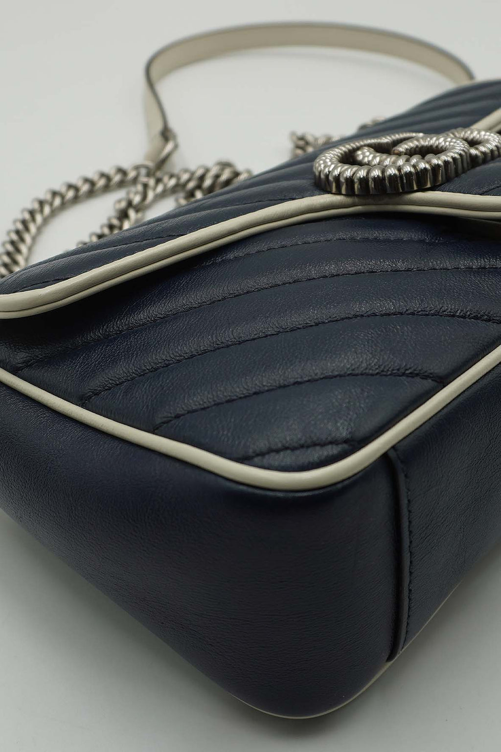 GG Marmont Small Matelasse Shoulder Bag Navy White Blue