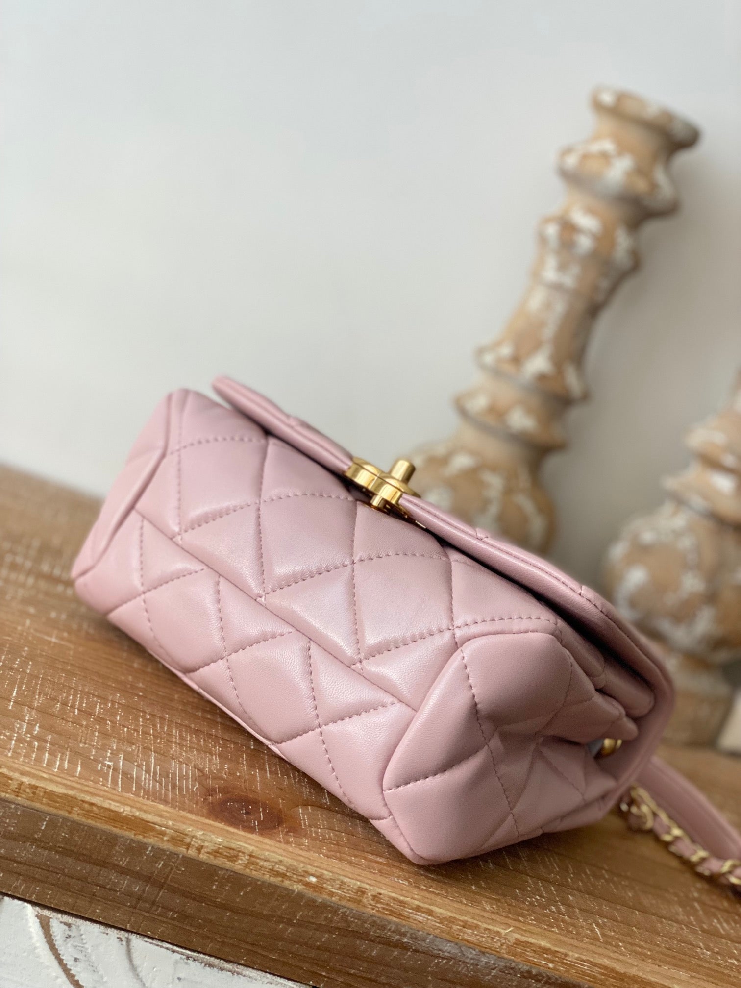 Chanel Classic GLAMIamond GlamIap Bag Light PiNike For Women Bags 9.1in/23cm