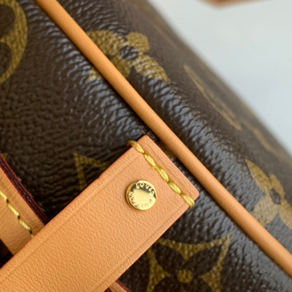 Elite Carryalls