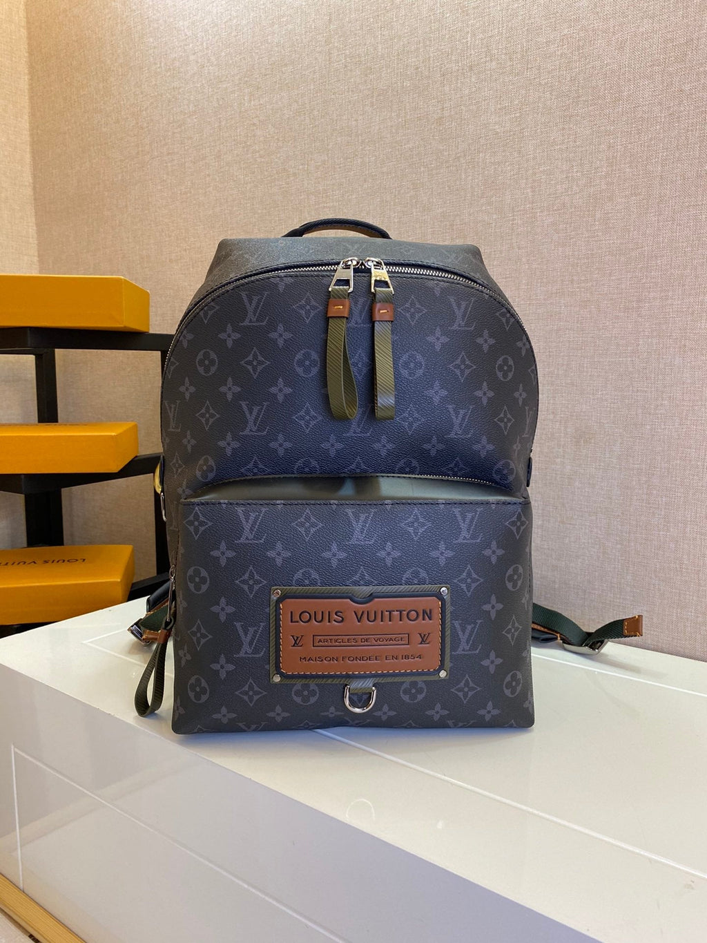 Elite Carryalls