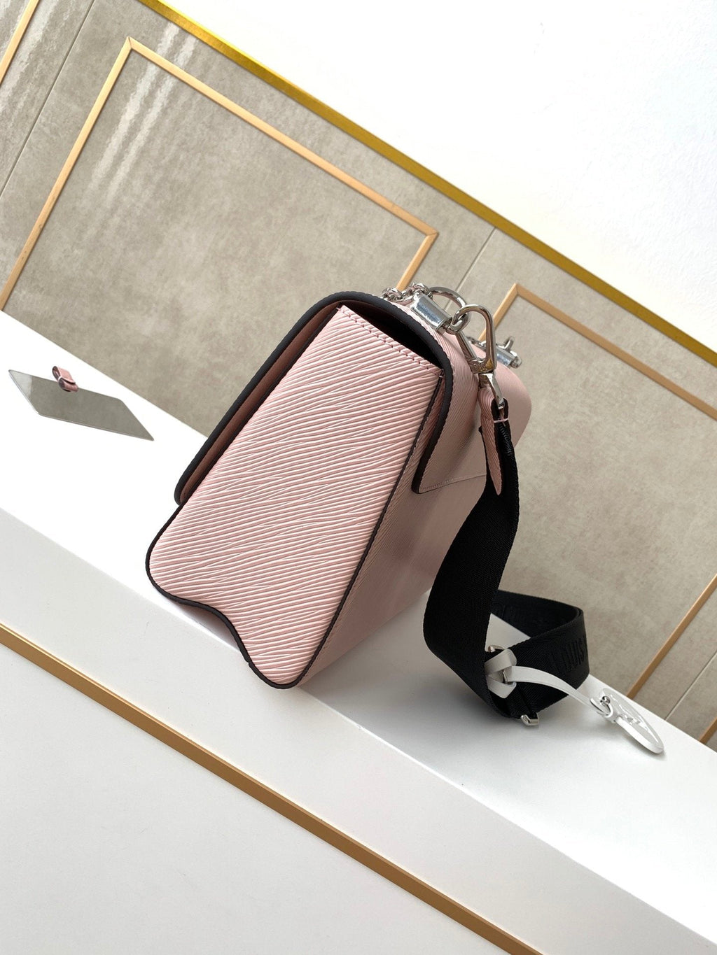 Elite Carryalls
