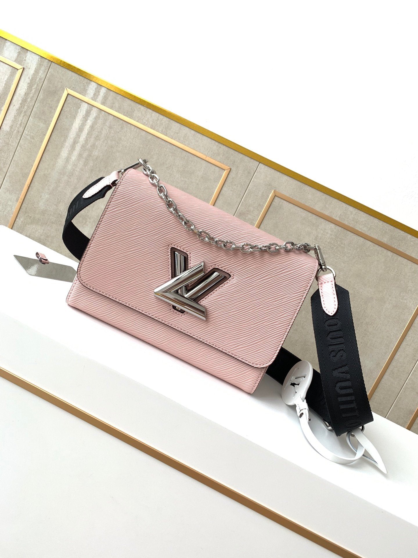 Elite Carryalls