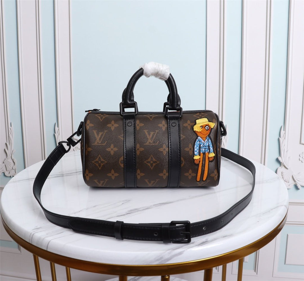 Elite Carryalls