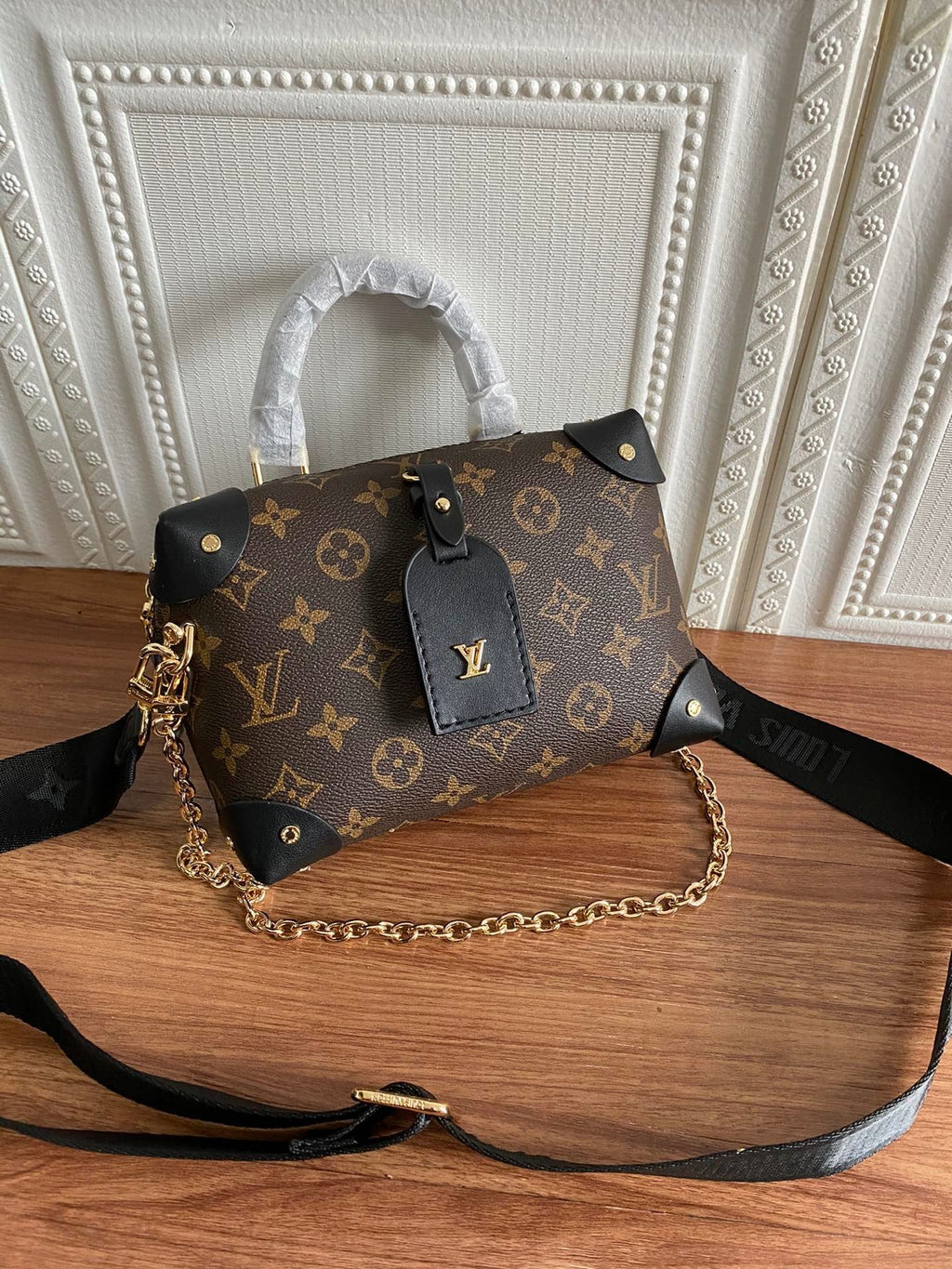Elite Carryalls