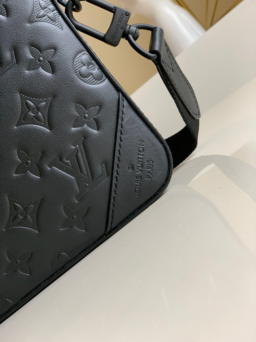 Elite Carryalls