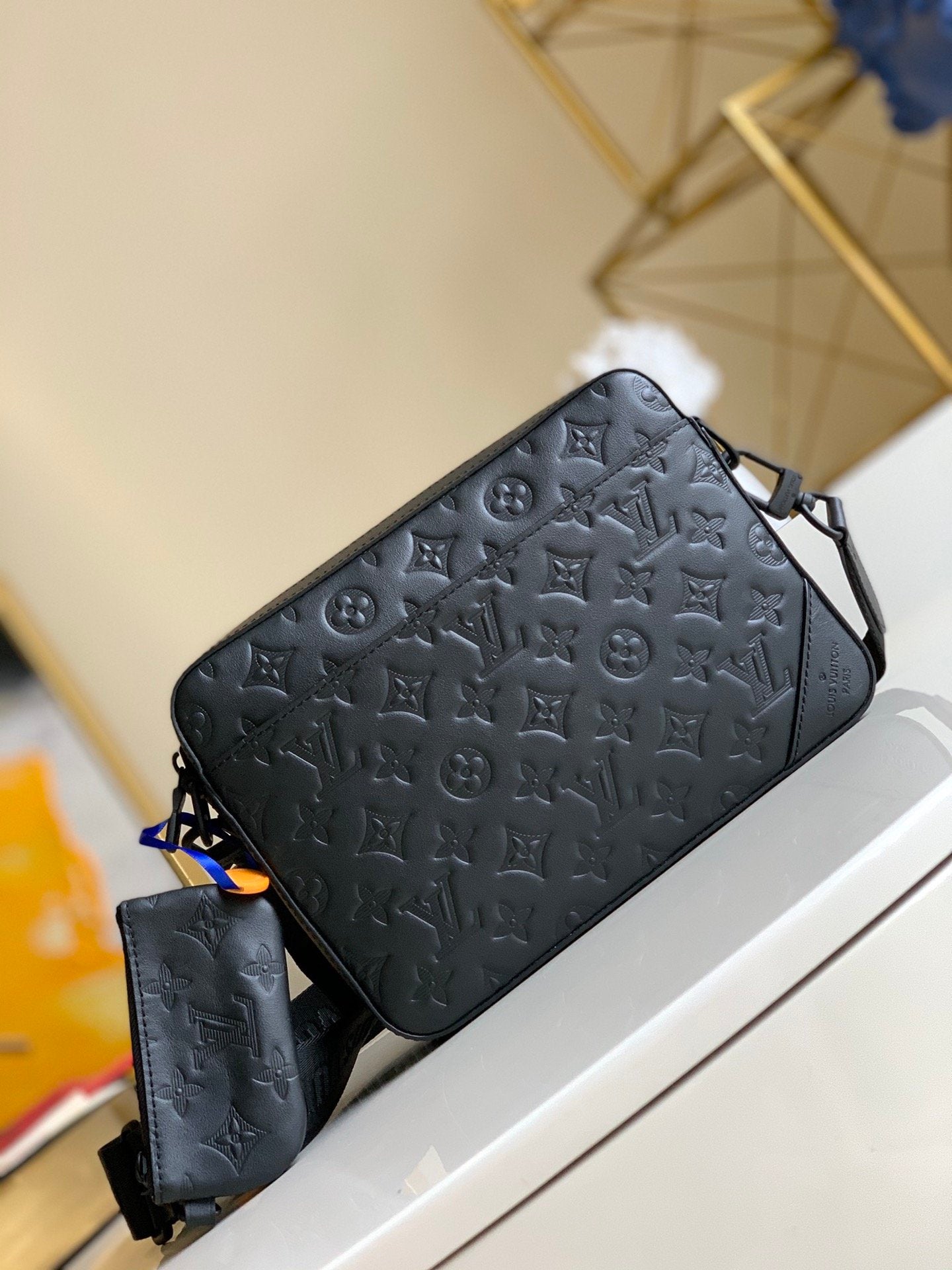 Elite Carryalls