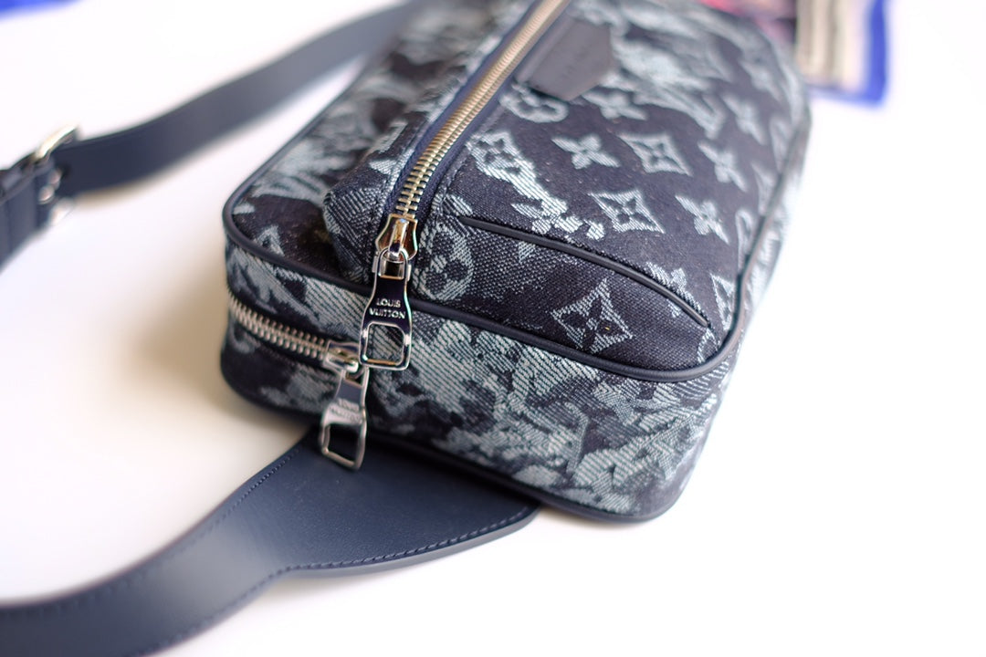 Elite Carryalls