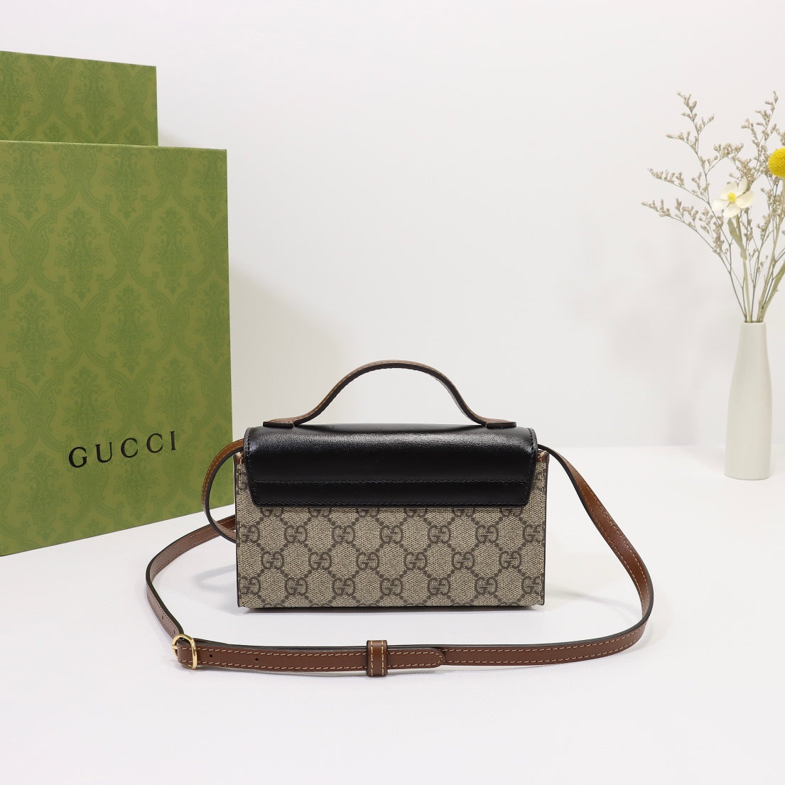 Elite Carryalls