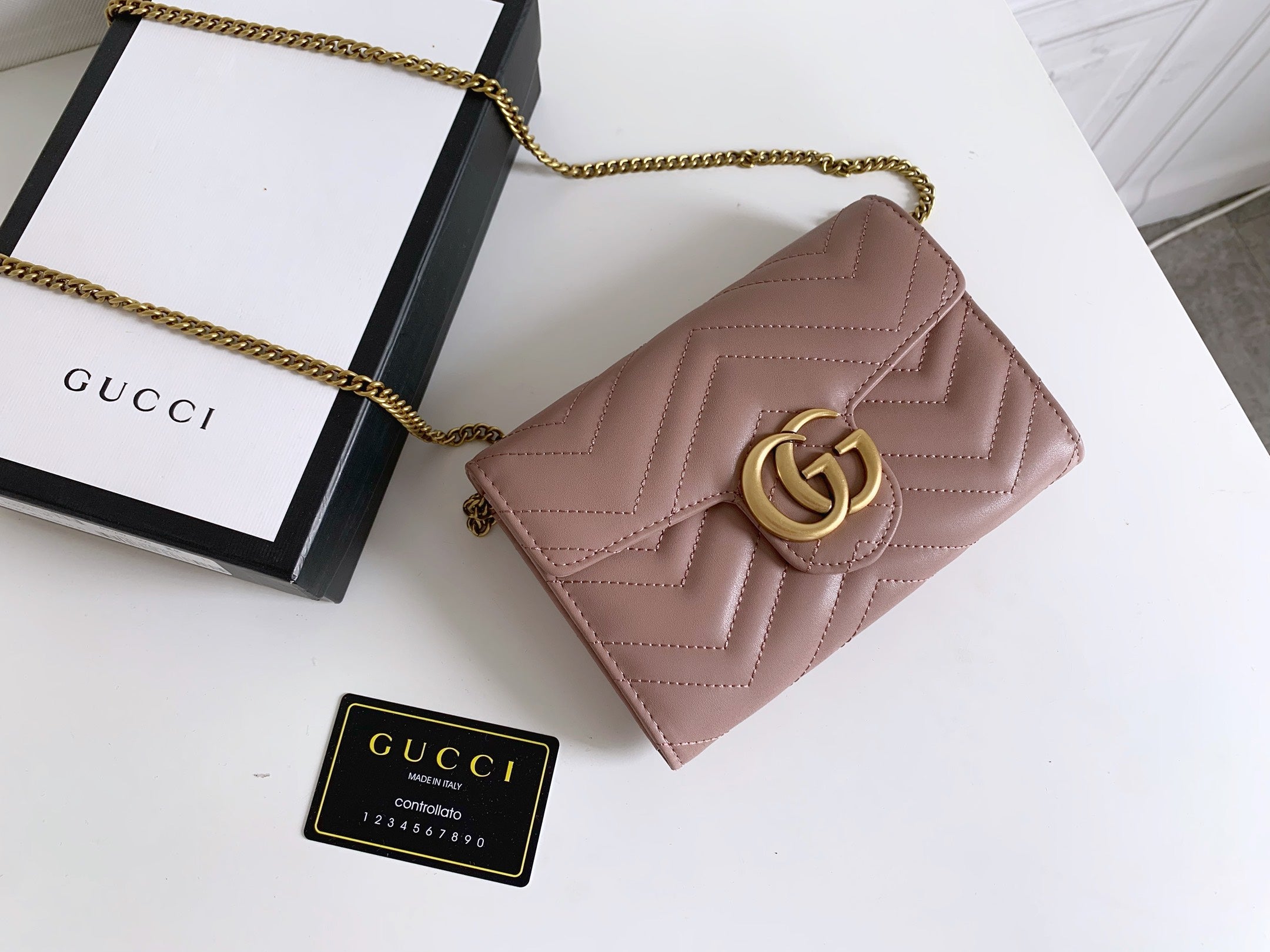 Elite Carryalls