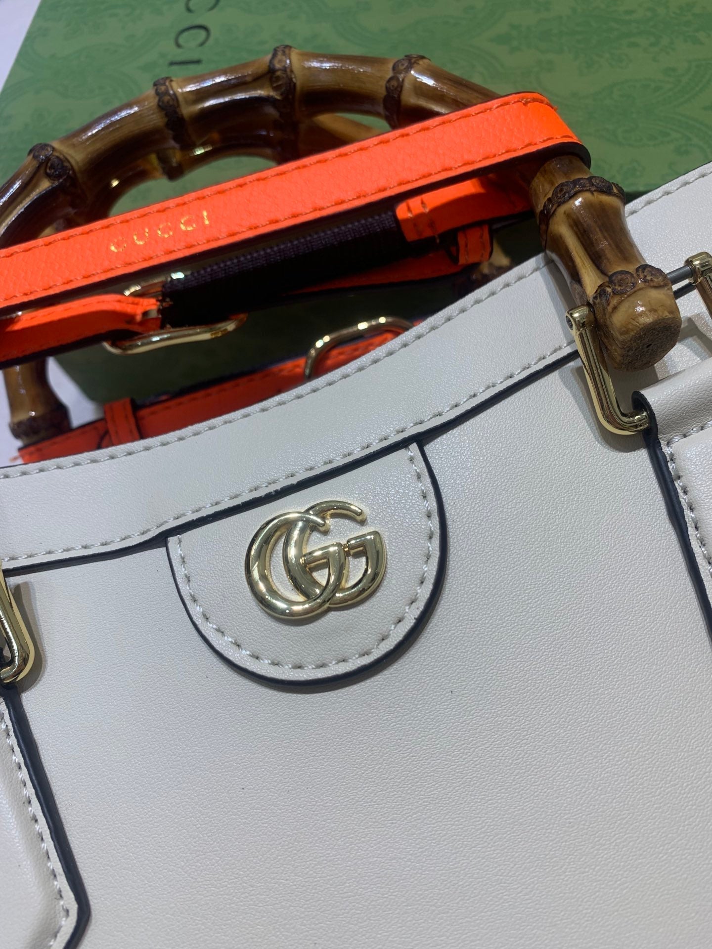 Elite Carryalls