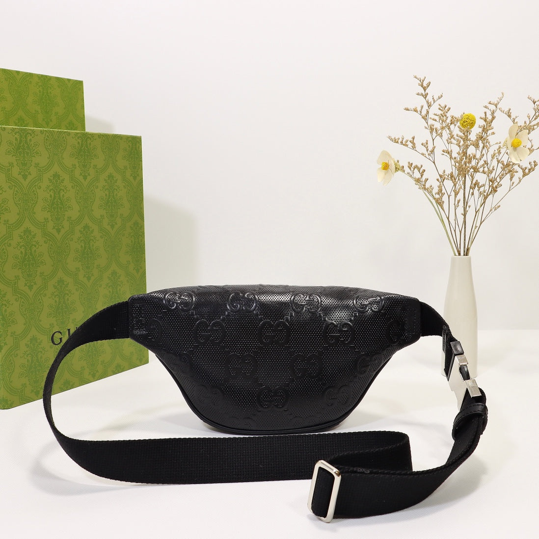 Elite Carryalls