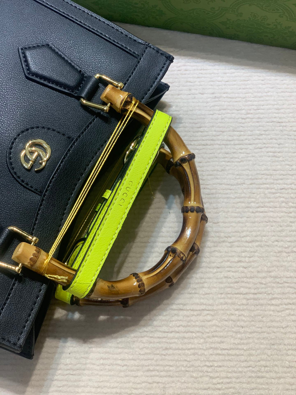 Elite Carryalls
