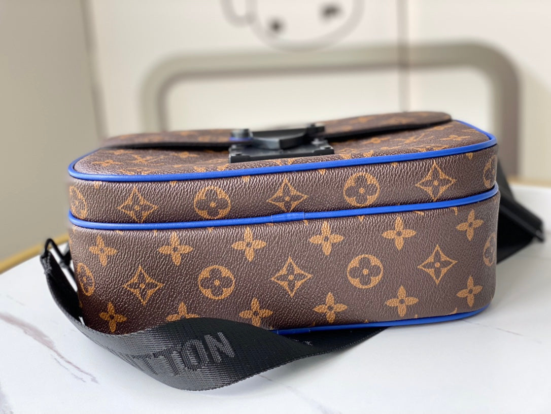 Elite Carryalls
