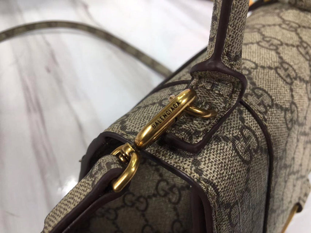Elite Carryalls
