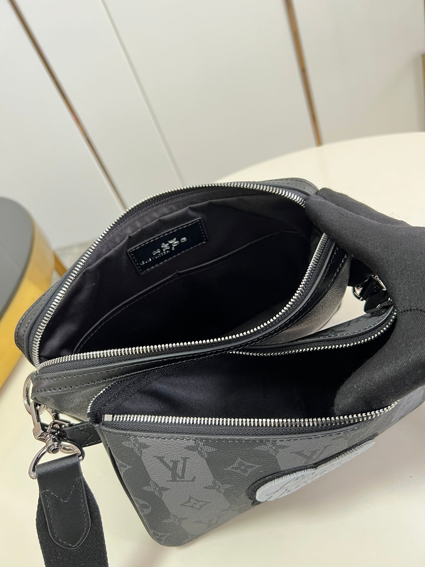Elite Carryalls