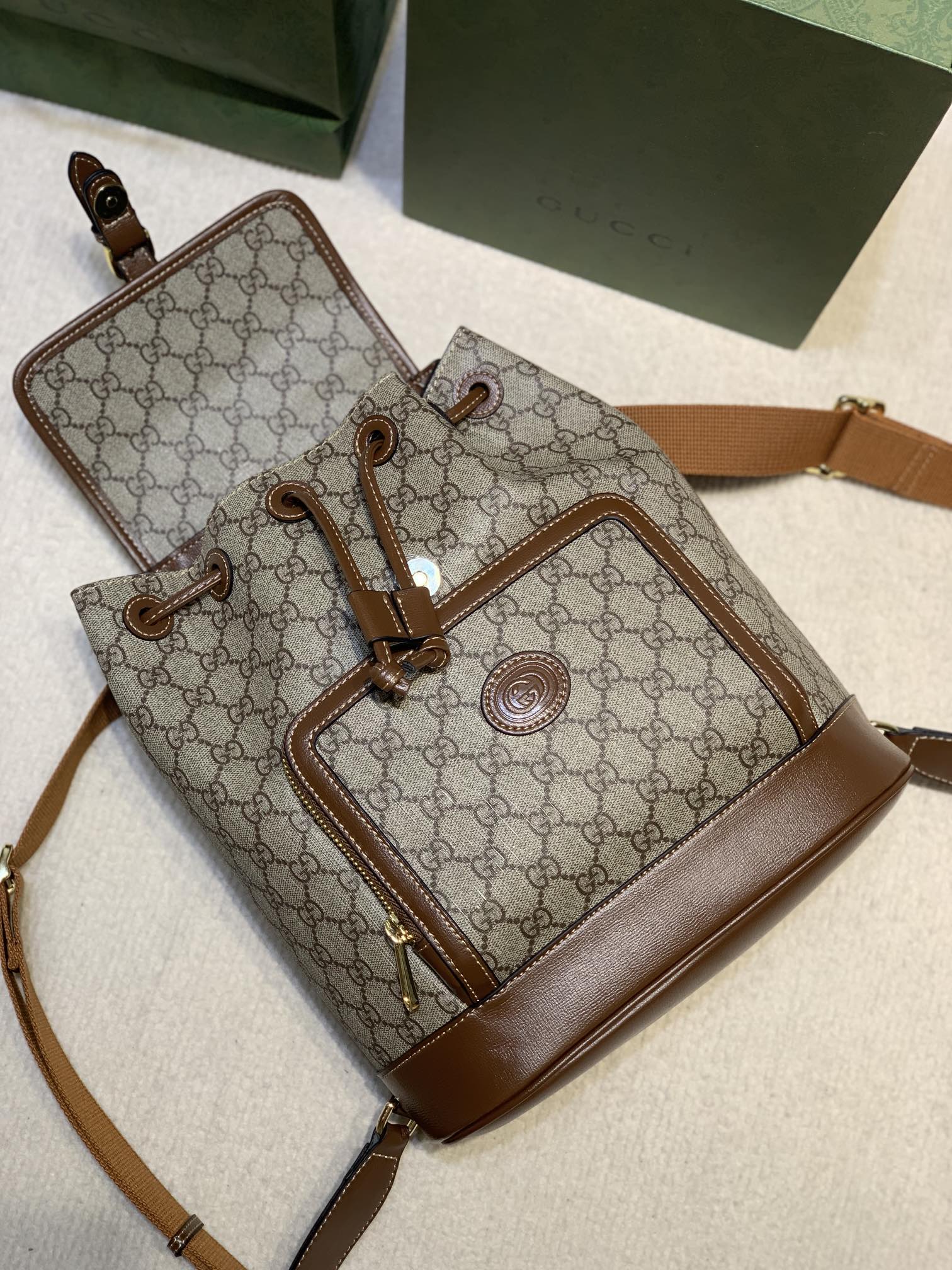 Elite Carryalls