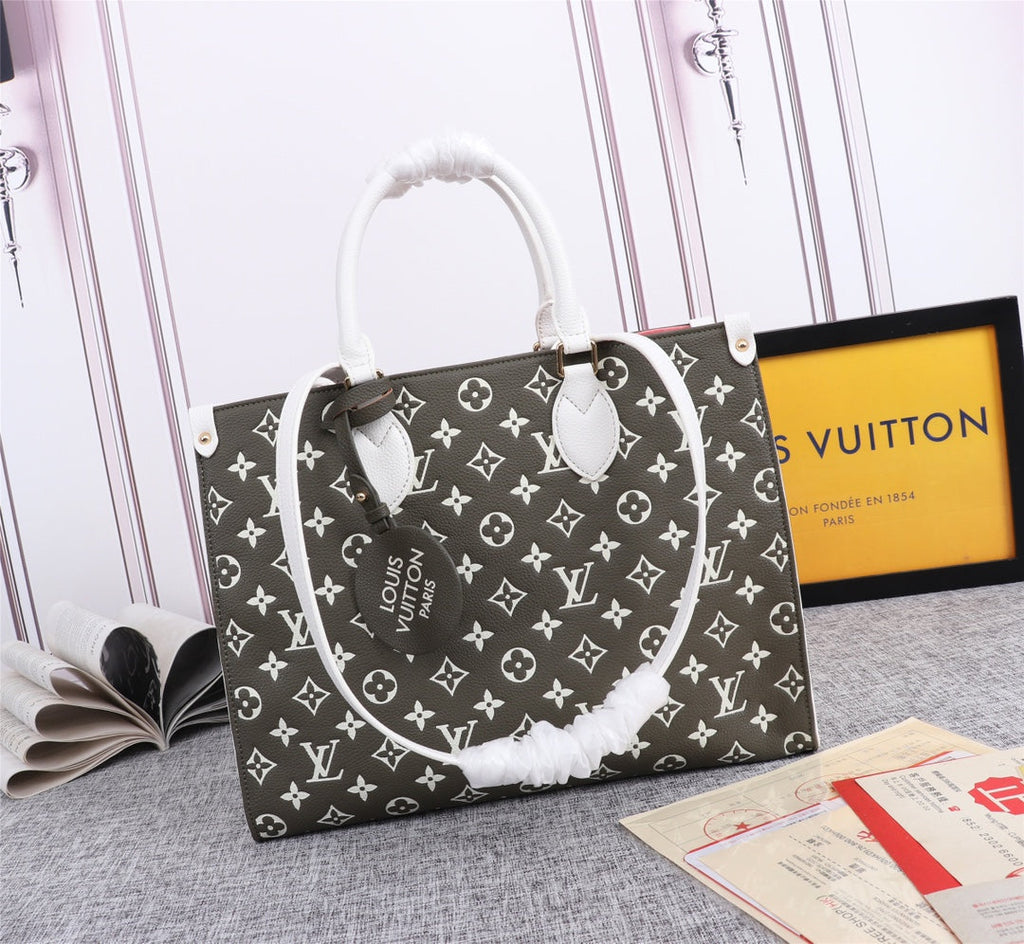 Elite Carryalls