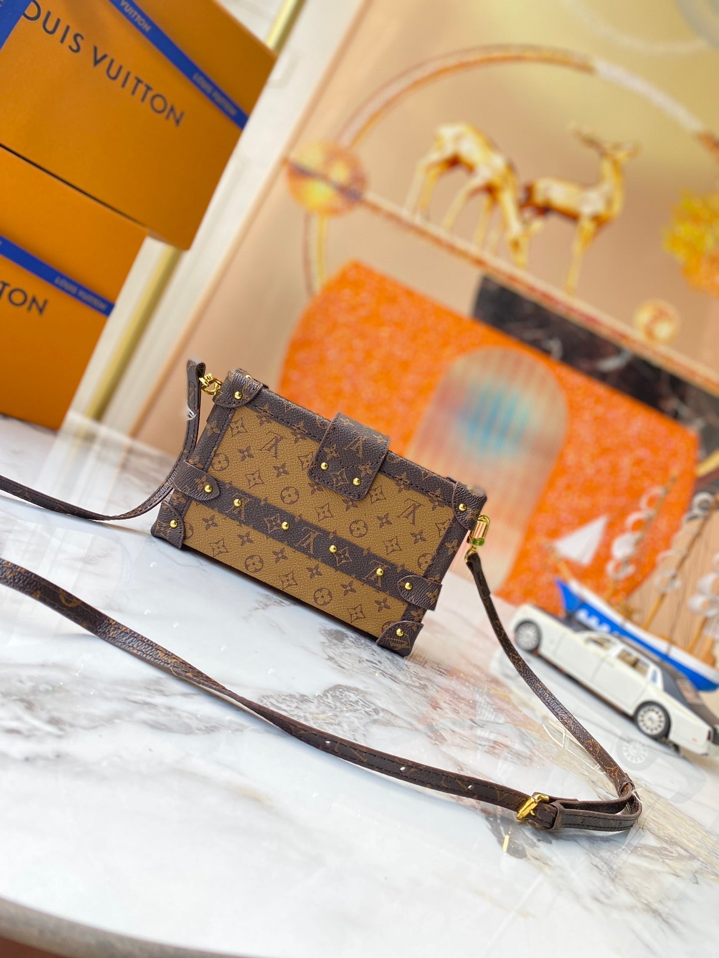 Elite Carryalls