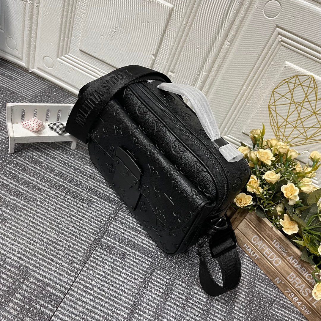 Elite Carryalls