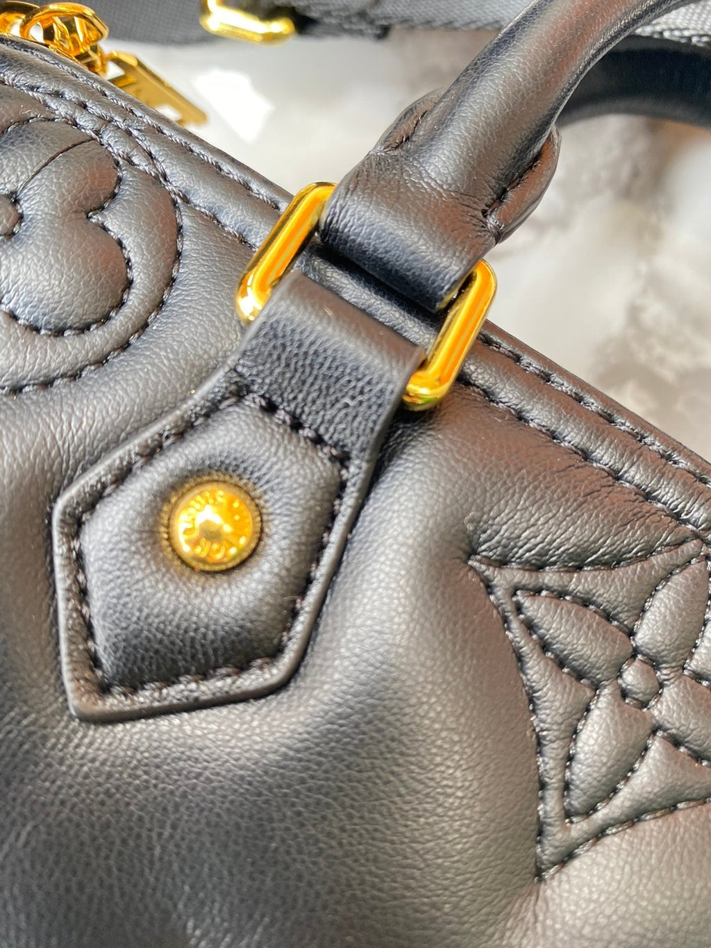 Elite Carryalls