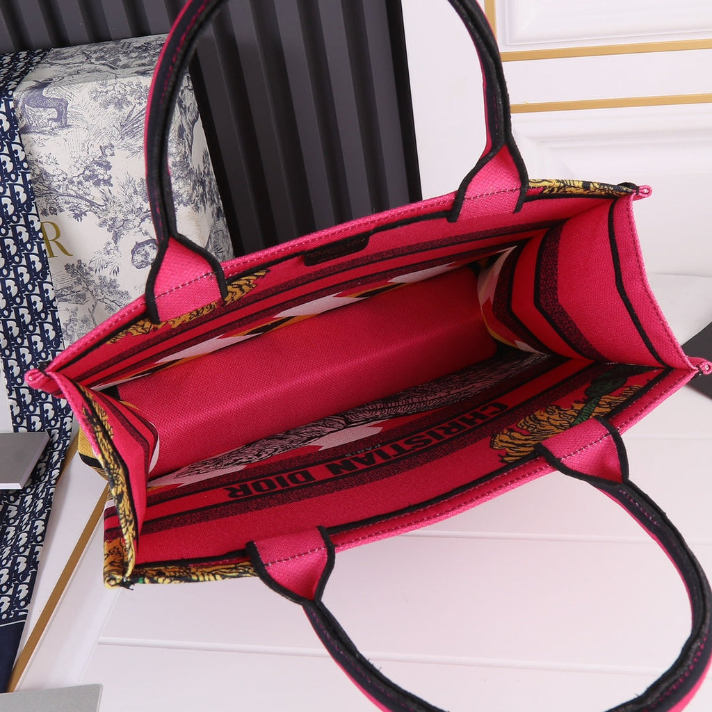 Elite Carryalls