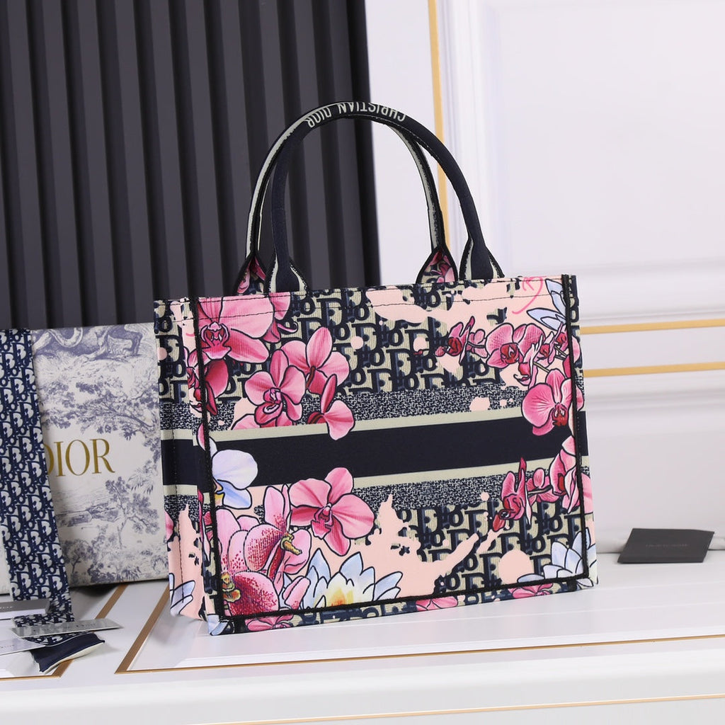 Elite Carryalls