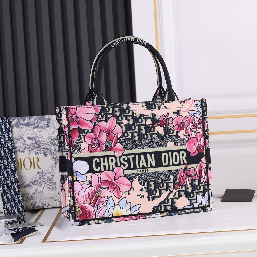 Elite Carryalls