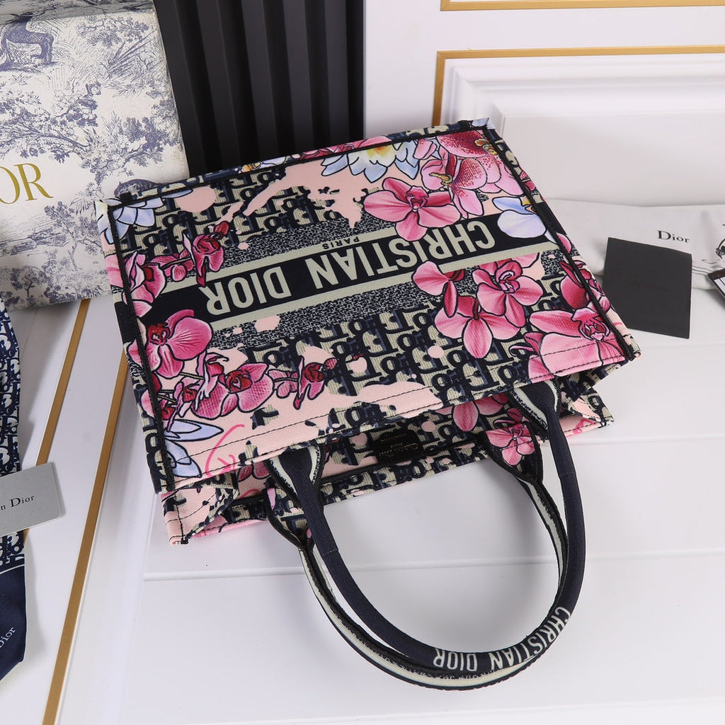 Elite Carryalls