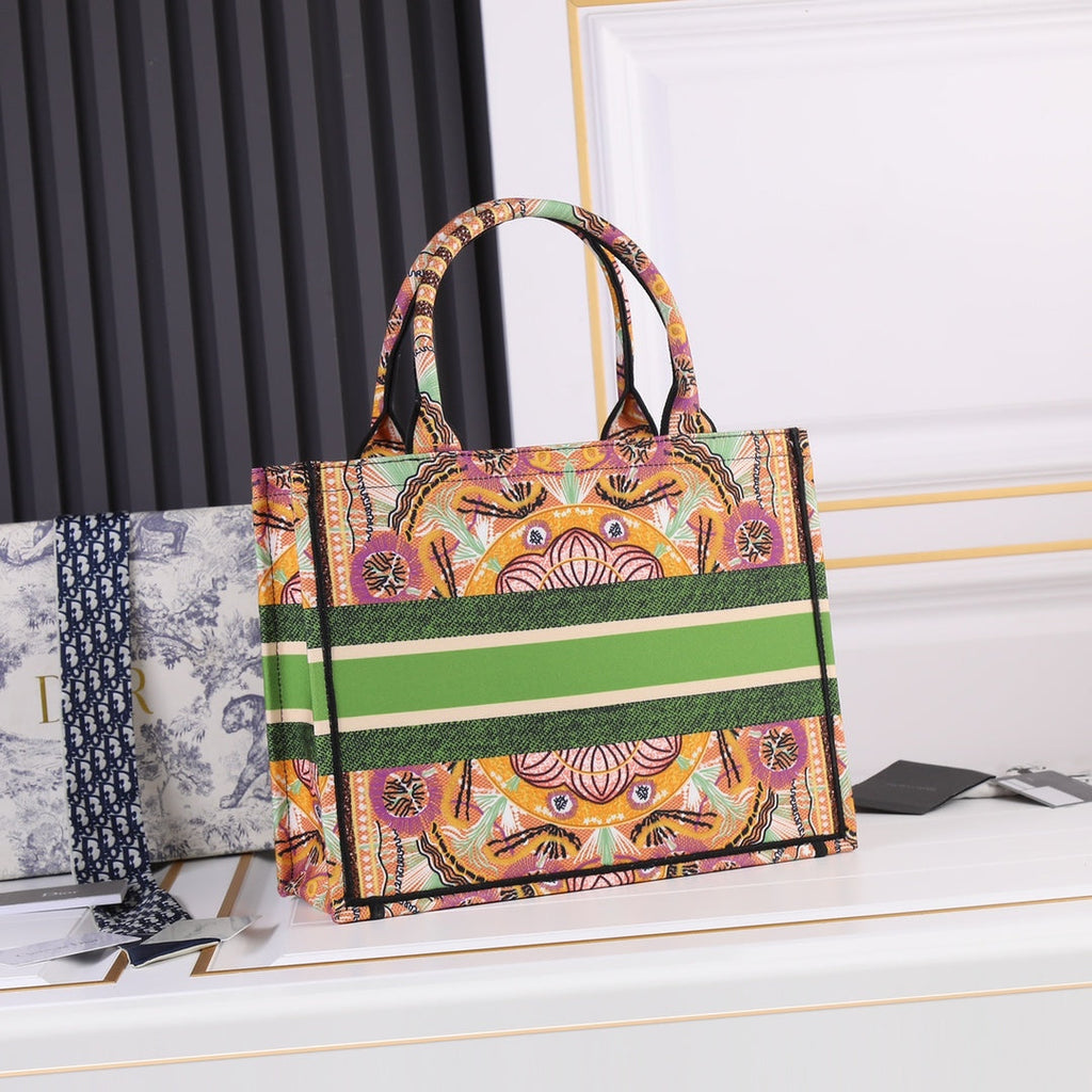 Elite Carryalls
