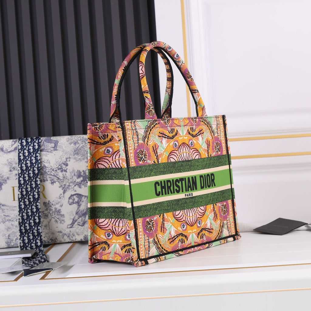 Elite Carryalls