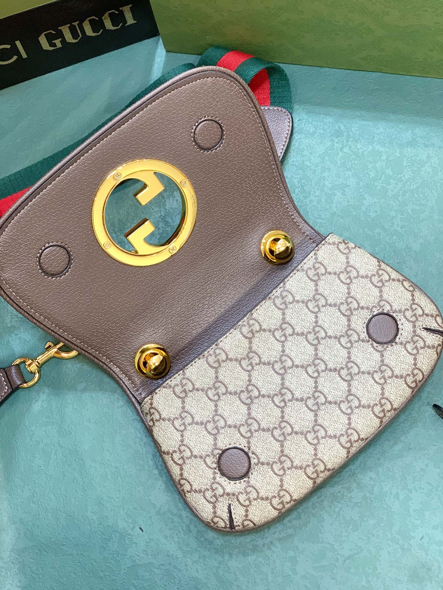 Elite Carryalls