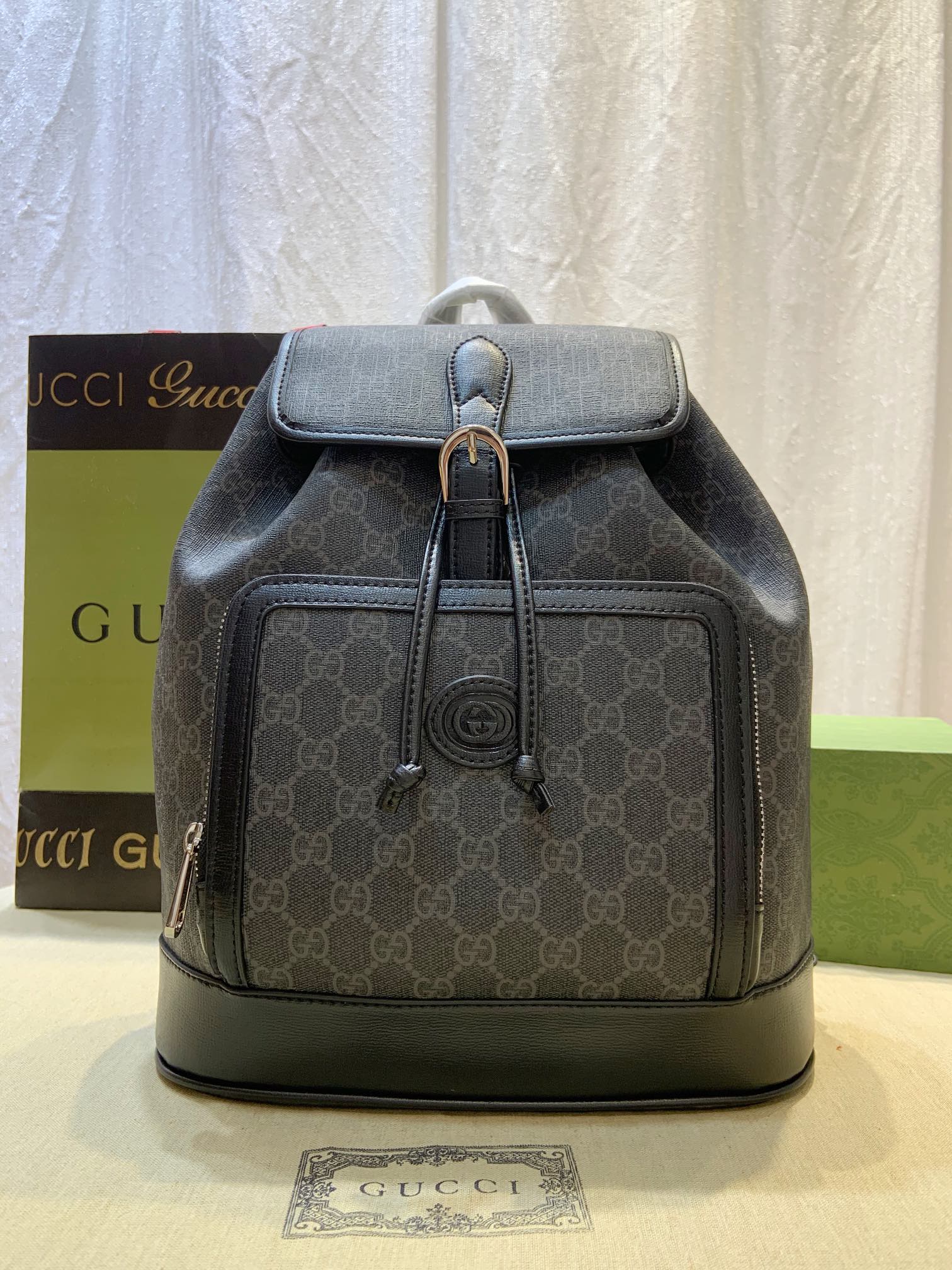 Elite Carryalls