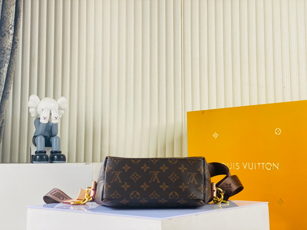 Elite Carryalls
