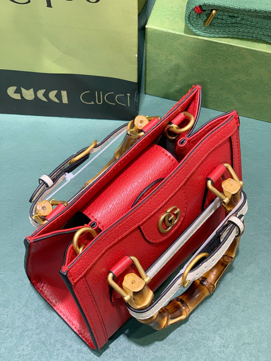 Elite Carryalls