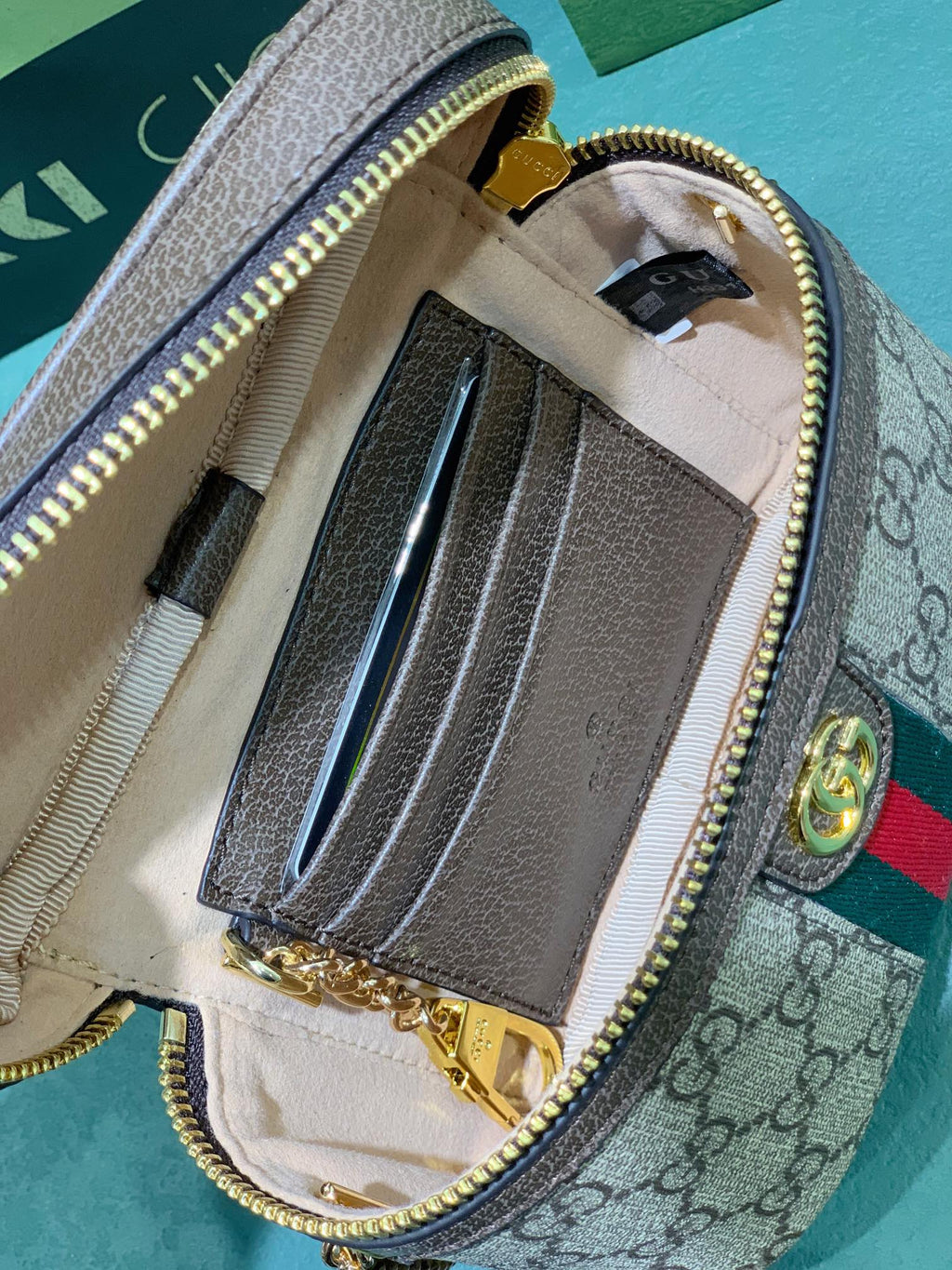 Elite Carryalls