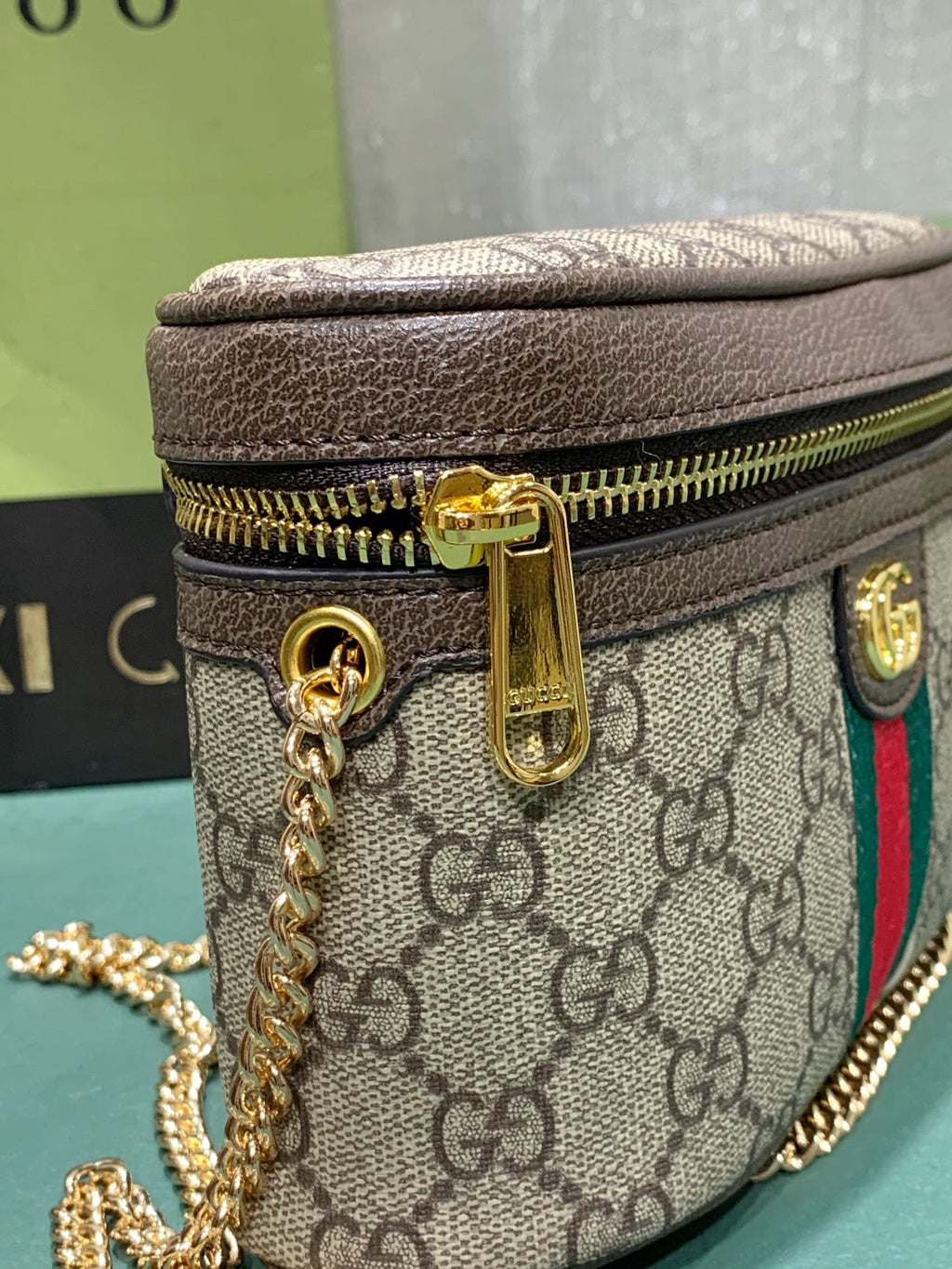 Elite Carryalls