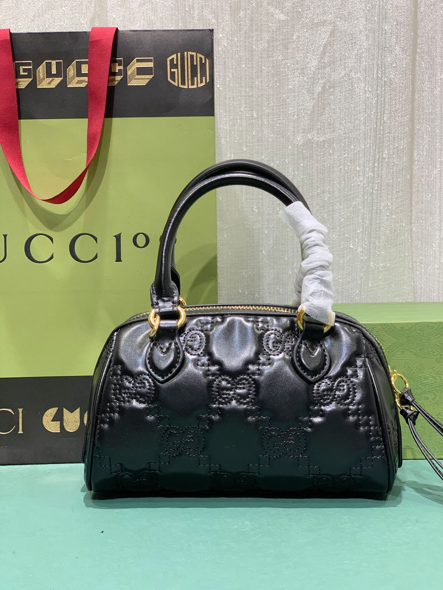 Elite Carryalls